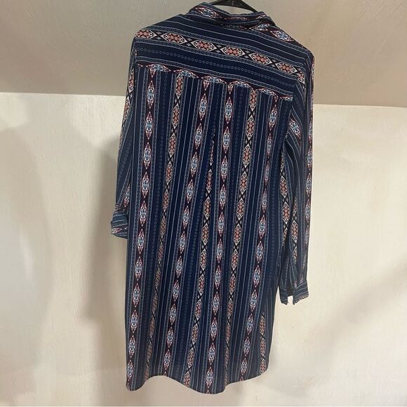 Entro Navy Blue Southwestern Pattern Shirtdress with rolled up sleeves - Picture 8 of 16